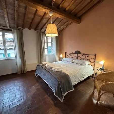 Nido Sui Tetti Di Lucca, Romantico E Centralissimo * Lucca